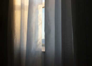 Letting Light In At Key Times Boosts Alertness