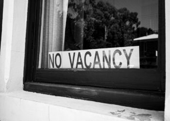 CDC Layoffs Trigger Alarming Lab Shutdowns