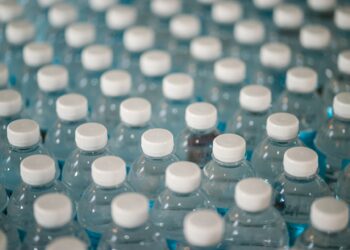 Alarming Levels Of Plastic Nanoparticles Discovered In Everyday Water Bottle