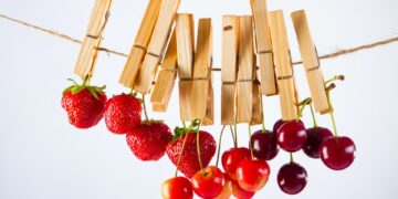 What Is The Primary Function Of Antioxidants In The Body?