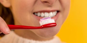 Which Habit Is Most Closely Associated With Maintaining Good Oral Hygiene?