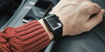 FDA Cracks Down On Smartwatches Making False Claims