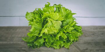 The One Leafy Green You Must Refrigerate Immediately
