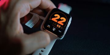 Wearable Tech Holds Key To Spotting Alzheimer’s Signs