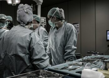 Doctors Perform Groundbreaking Brain Procedure