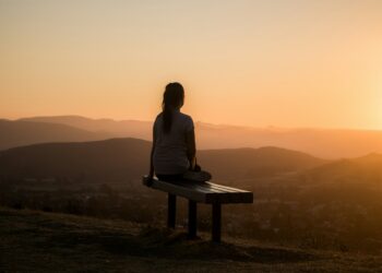 What Is The Primary Benefit Of Practicing Mindfulness Meditation?