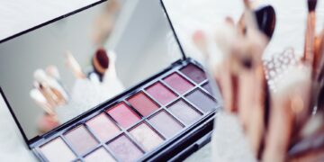 Chemicals In Makeup Tied To Pregnancy Complications