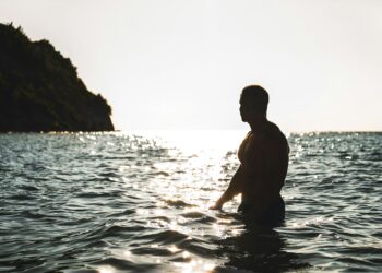 What Is The Key Factor In Maintaining Muscle Mass As You Age?