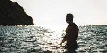 What Is The Key Factor In Maintaining Muscle Mass As You Age?