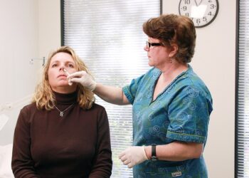 Innovative Nasal Spray Offers Alzheimer’s Protection