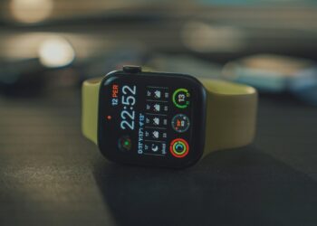 Smartwatches Can Catch Heart Problems Before It’s Too Late