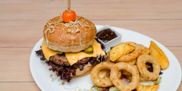 Unhealthy Eating Found To Increase Risk Of Incontinence