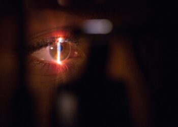 Stem Cell Therapy Heals Irreversible Cornea Damage
