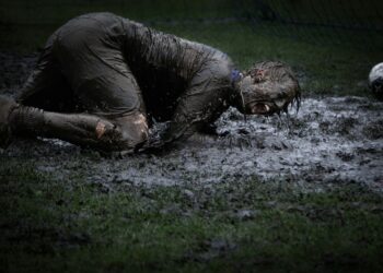 What Condition Causes Temporary Loss Of Motor Function On One Side Of The Body?