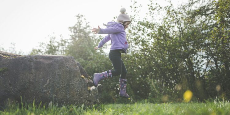 New Research Says Outdoor Fun Boosts Kids’ Motor Skills