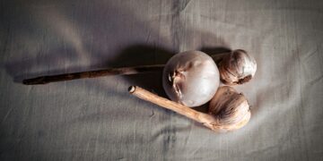 What Antimicrobial Compound Is Found In Onions And Garlic?